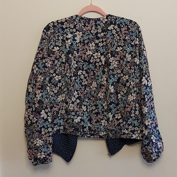 Beautiful reversible floral jacket sz. L - Picture 6 of 7
